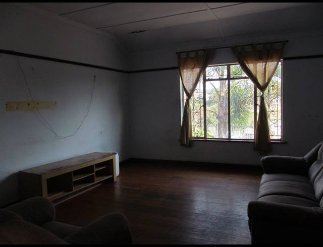 3 BEDROOM HOUSE FOR SALE IN SEA VIEW